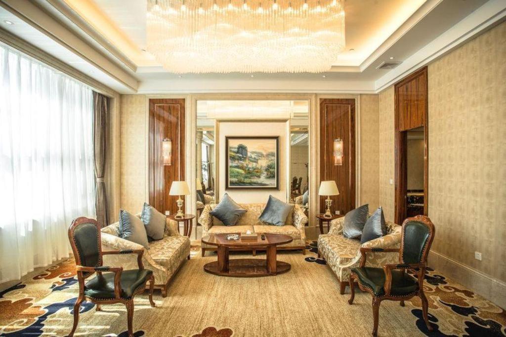 Hotel Fuyue 5*